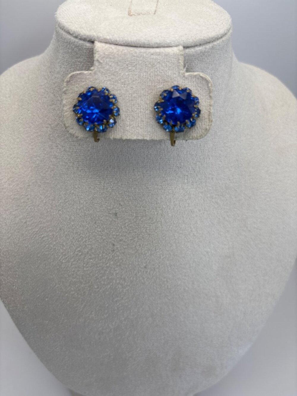 Vintage Czech Glass Crystal Screw Back Earrings Blue Stones Gold Tone Setting